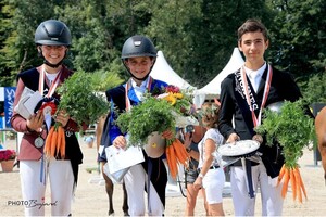 Le podium de la catégorie Children | © Photo Bujard
