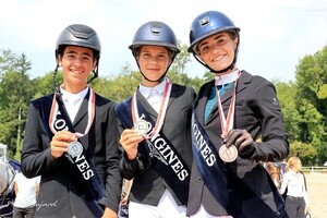 Le podium de la catégorie Poney D Elite | © Photo Bujard