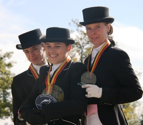 Or: Carine Rochat-Grostabussiat, Argent: Sandrine Perrothon, Bronze: Yaël Fornet