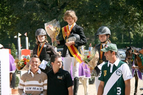 1er Thibaud Bezencon, 2e Samantha Keller, 3e Coralie Maitre