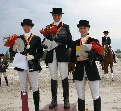 Delphine Grolimund (2e), Kimberly Allen (1ère), Marion Bonnard (3e)